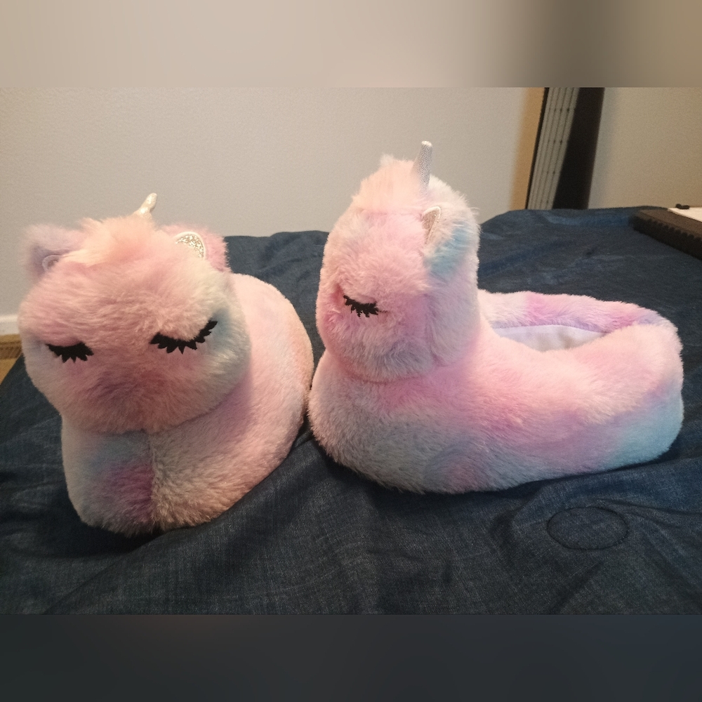 Pastel Kids Unicorn Slippers New